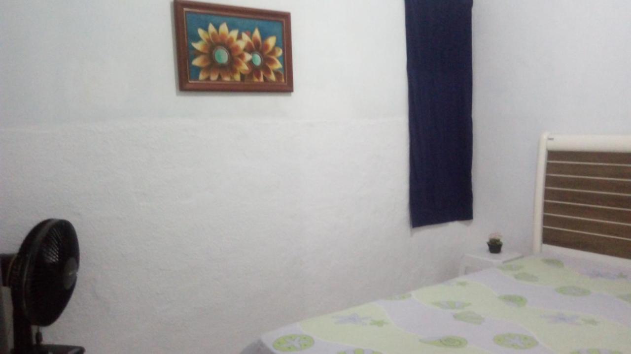Casa De Praia Em São Pedro da Aldeia エクステリア 写真