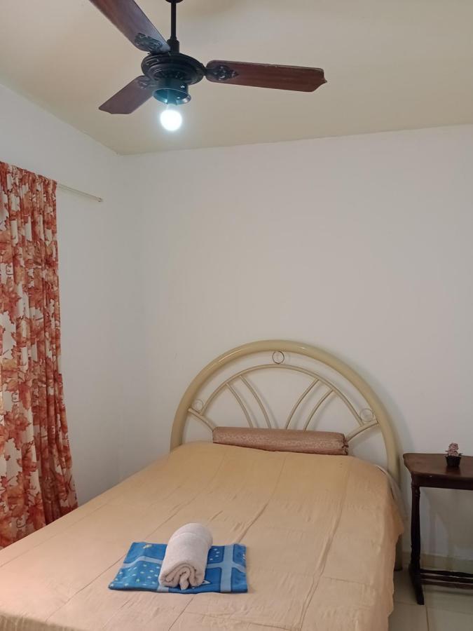 Casa De Praia Em São Pedro da Aldeia エクステリア 写真